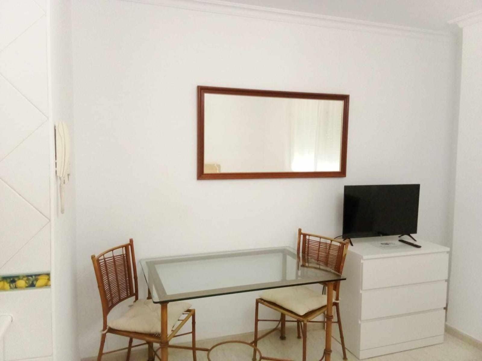 Coqueto Estudio En Calle Vela Apartment